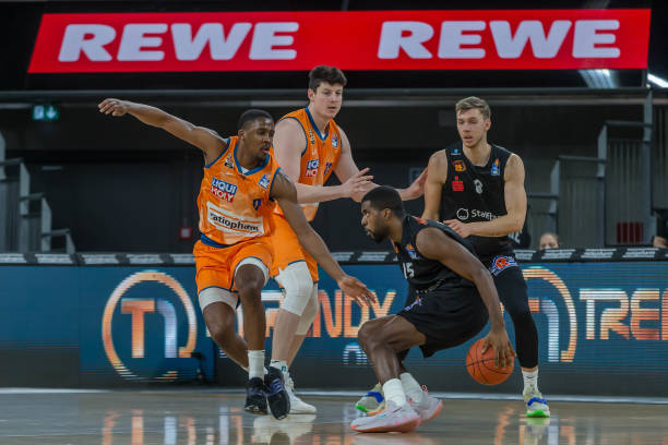 越竞技的范 越竞技的范