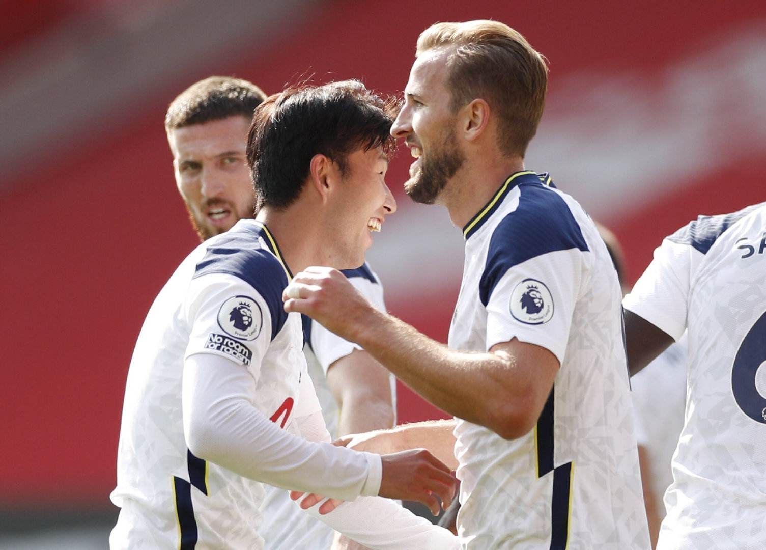 詹姆斯8年 詹姆斯8年